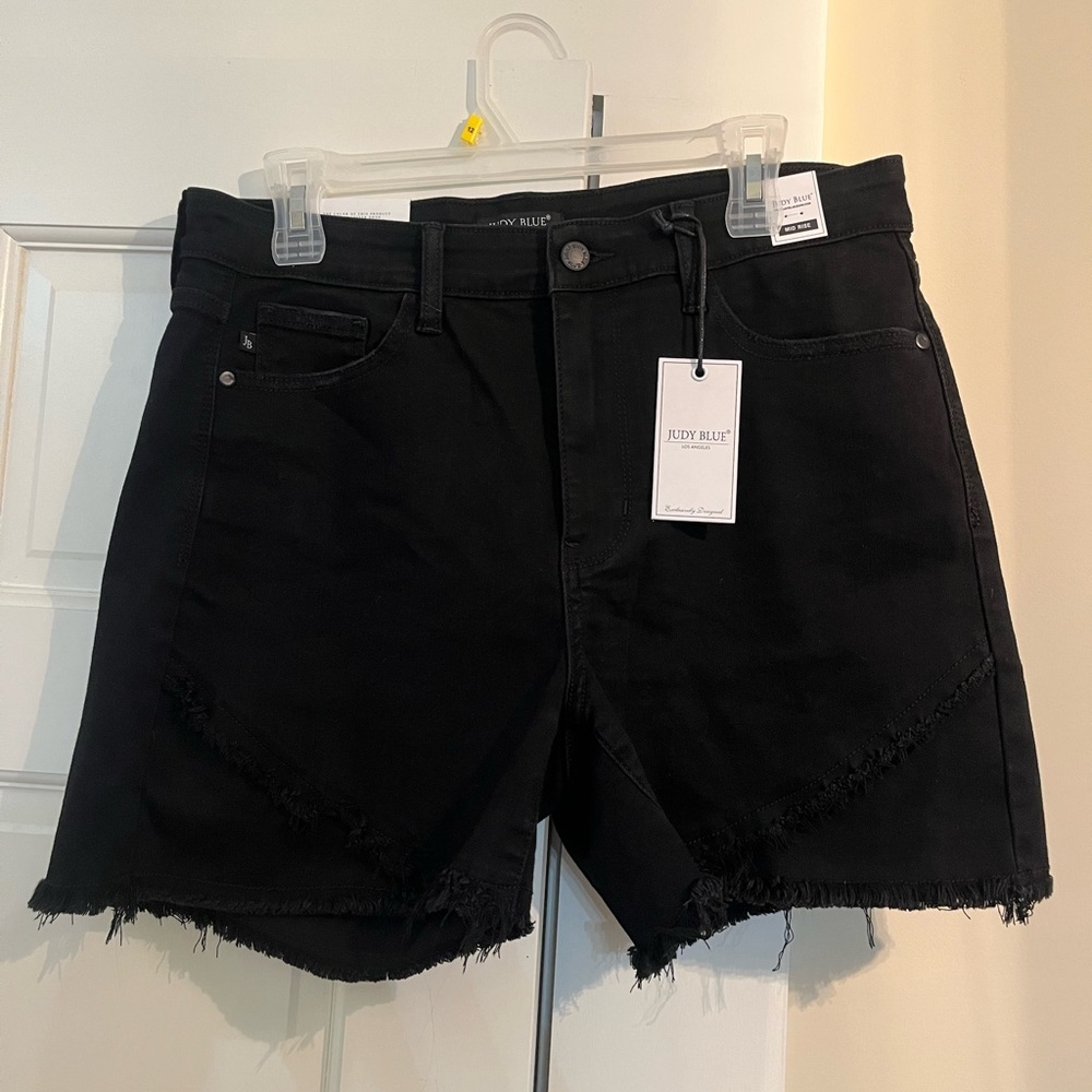 Black’ mid rise, jean shorts, Judy blue, XL